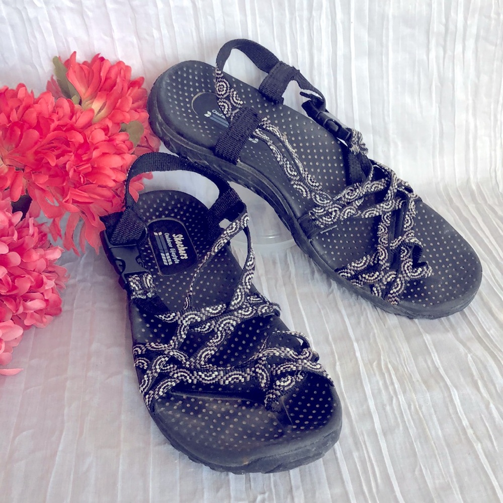 SKECHERS Sz 9 ropes elastic cross weave strappy sandals water shoes memory foam